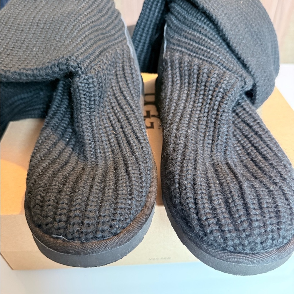 NIB UGG Classic Cardy Knit Button Boots – Black – Women’s Size 8 (Authentic) - Picture 5 of 10
